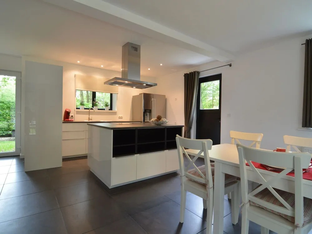Modern Holiday Home In Brasschaat near Town Center