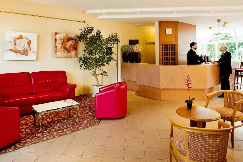 TRIBE Paris Batignolles
