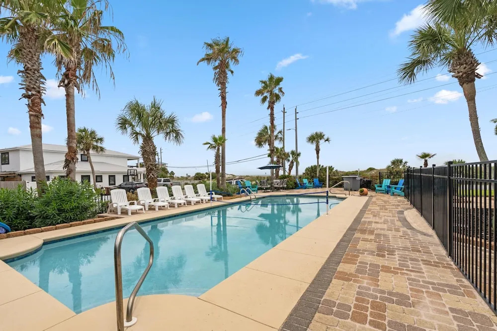 20816 Front Beach Rd