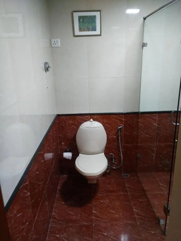 Divine Inn Hotel