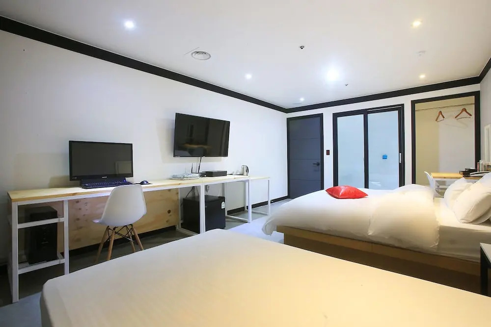 Suwon Yeongtong SG Hotel