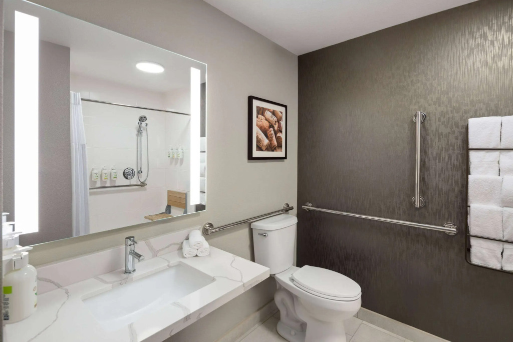 La Quinta Inn & Suites by Wyndham Yakima Downtown