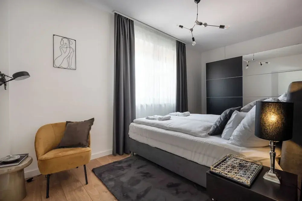 Rose Garden Residence - Boutique Apartments in City Center