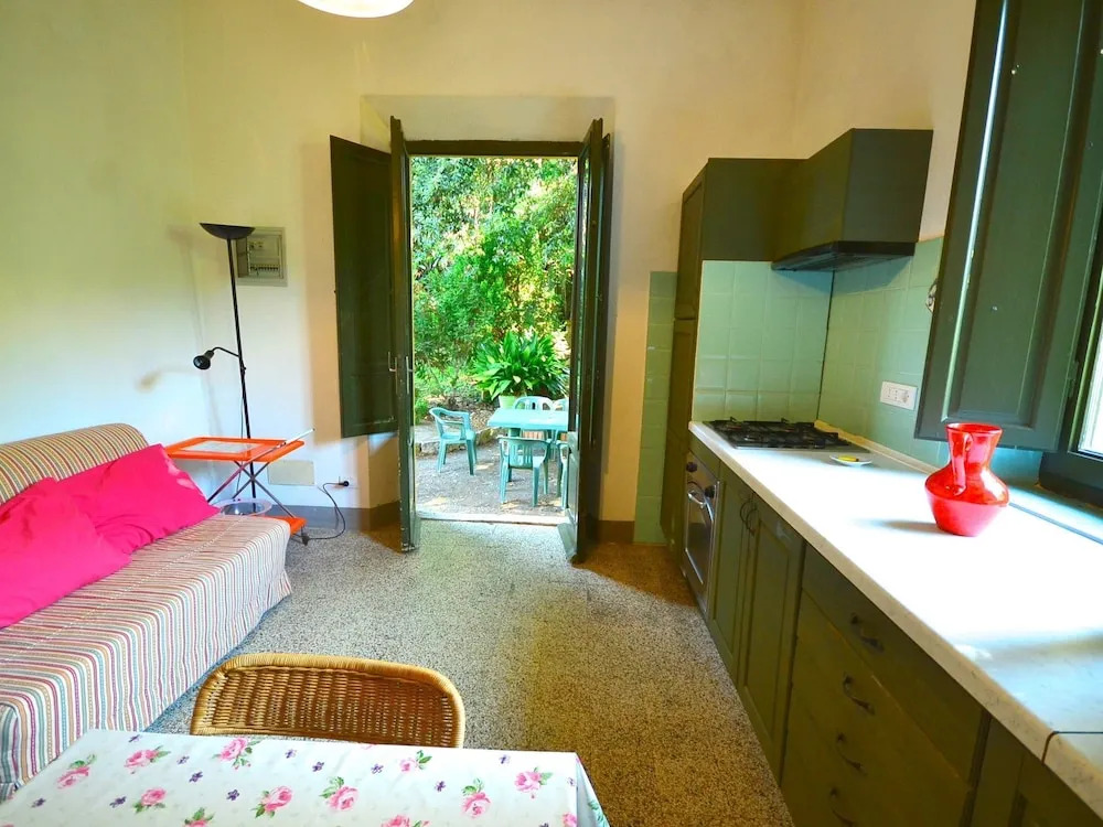 Comfortable Holiday Home in Castiglioncello With Garden