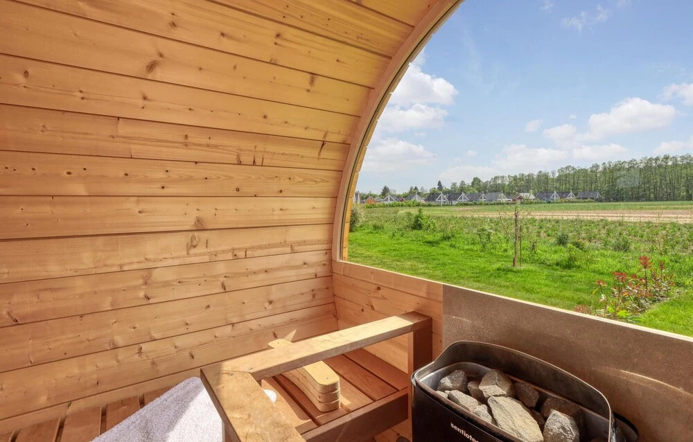Awesome Home In Zerpenschleuse