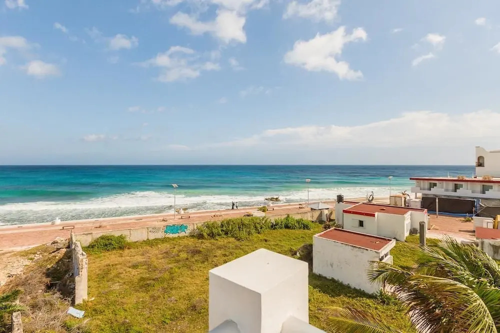 Casitas de Paloma 3rd Floor Studio by Skyrun