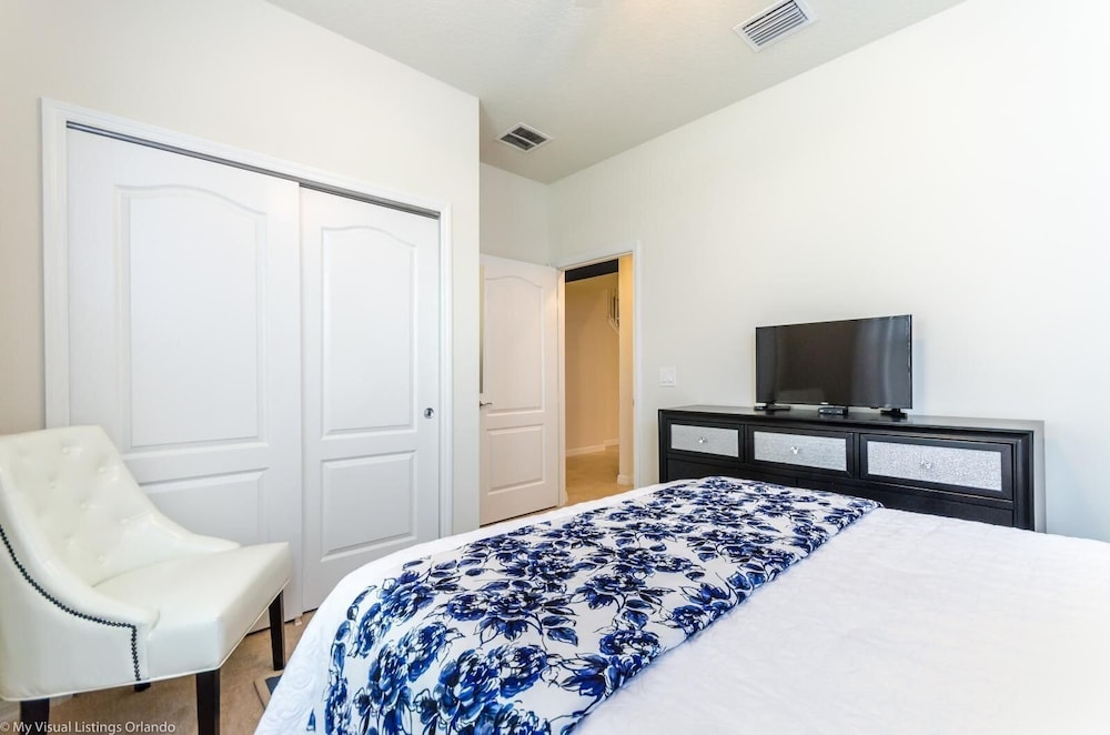 Themed 5BR Home Near Disney