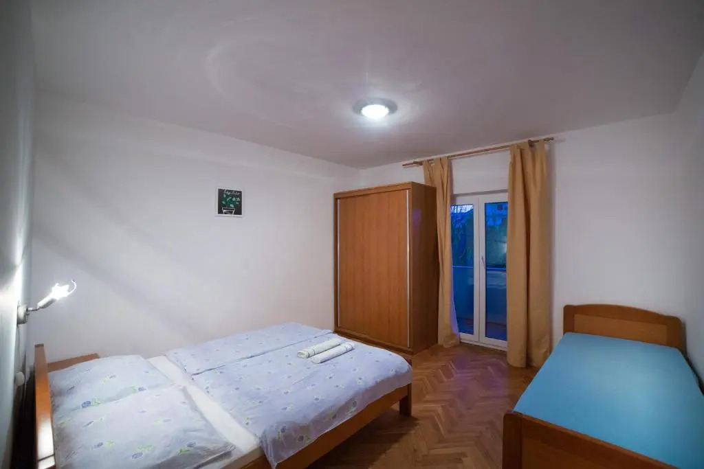 Lopar Family Residence 518