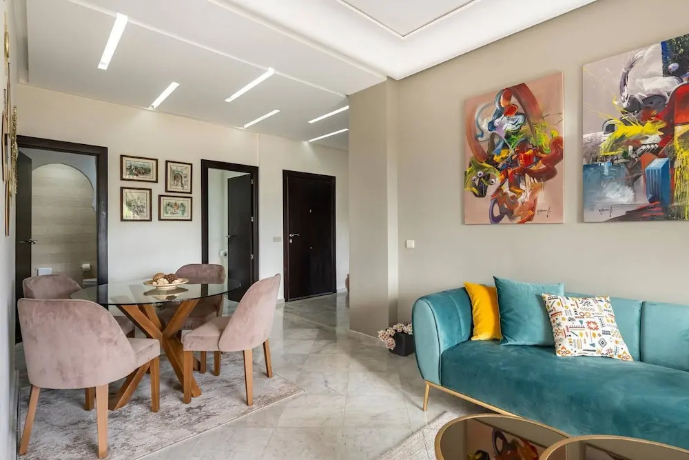 "superbe Appart Méga Terrasse Piscine +big Jardin"