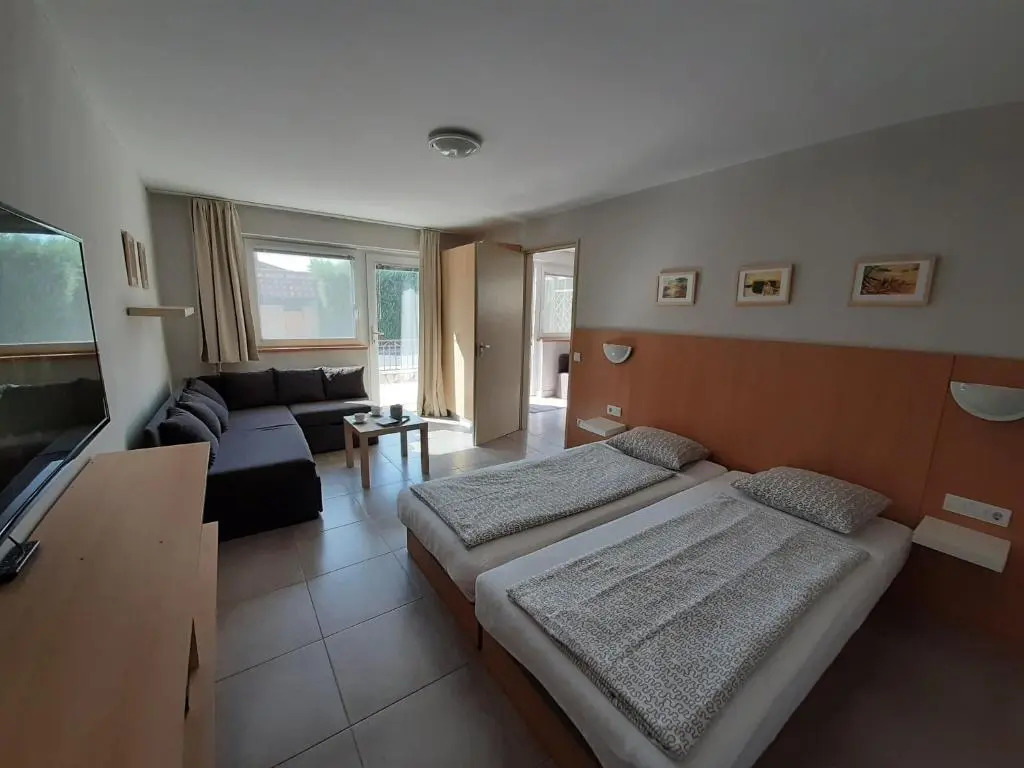 Família Apartmanház