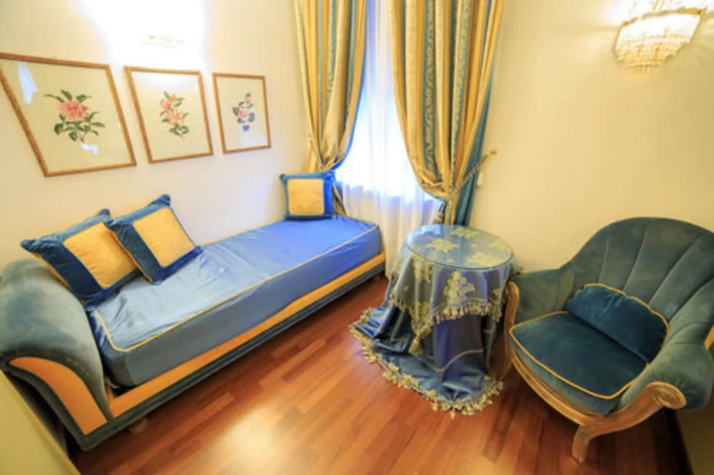 Hotel Jolanda