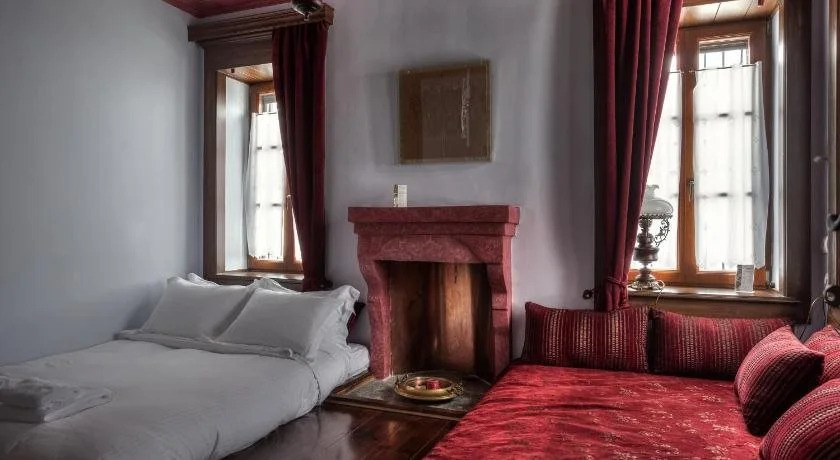 Nymfes Hotel