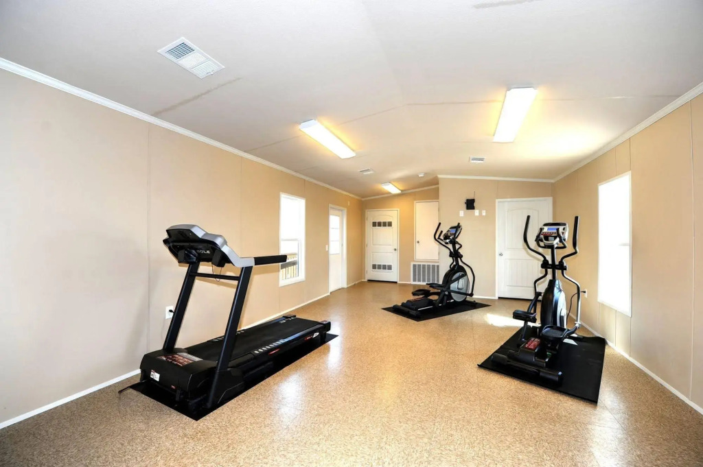 Instalodge Hotel and Suites Karnes City