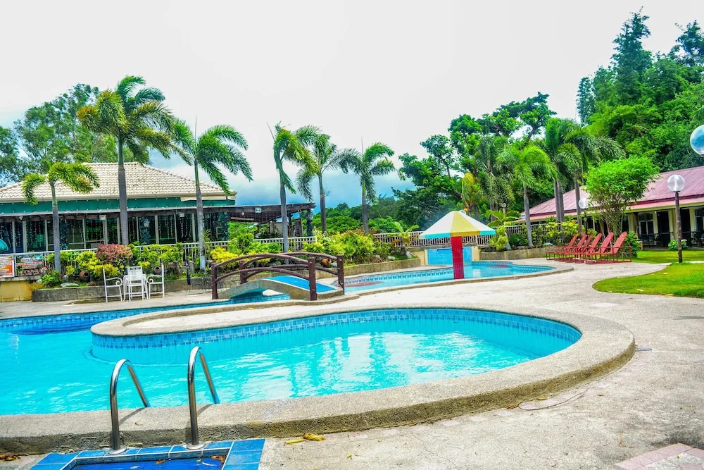 RedDoorz Plus @ Rio Grande de Laoag Resort Hotel Ilocos Norte (Quarantine Hotel)