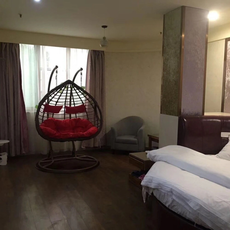 Shuangle Shishang Hotel