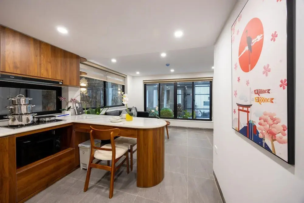 Urchin Apartment