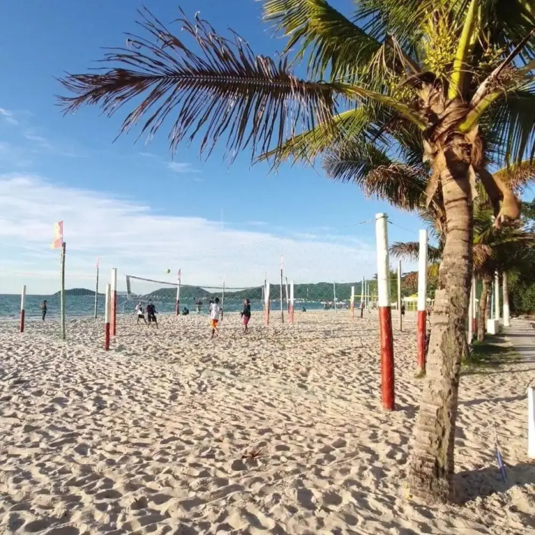 Apê a 150m da praia de Canasvieiras