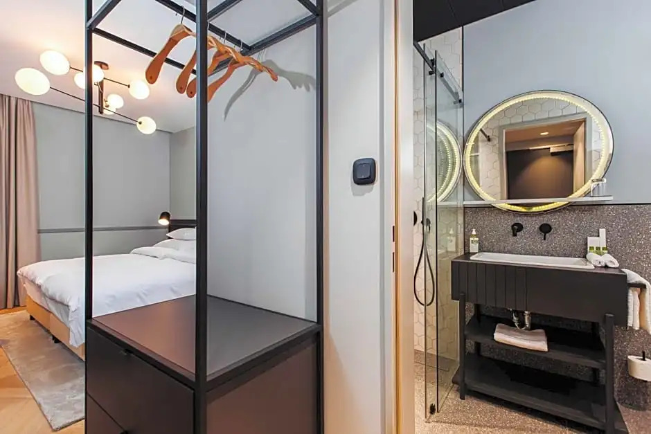 Alice Hostel