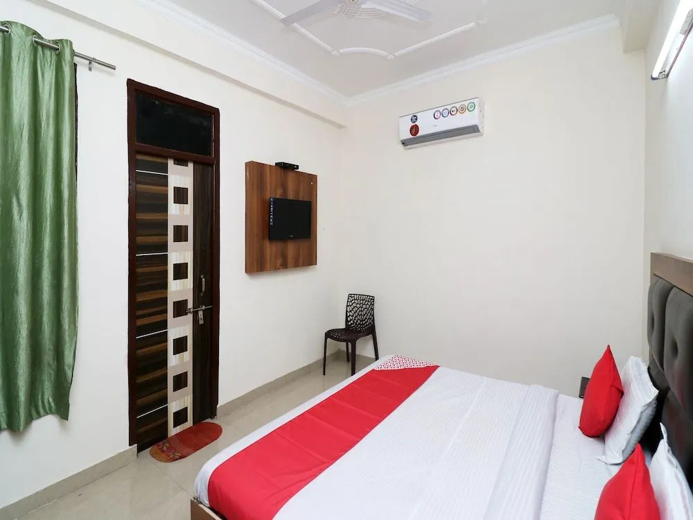 Oyo 24958 Hotel Dayal