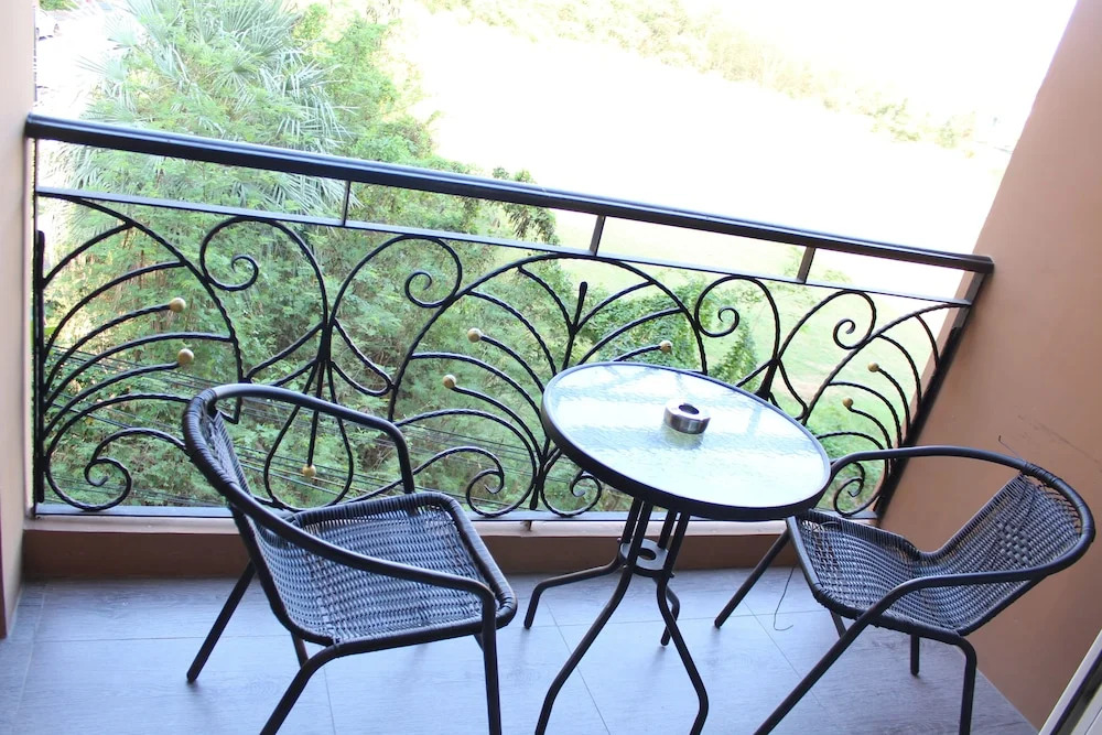Pattaya Atlantis Resort Sea View Apartments