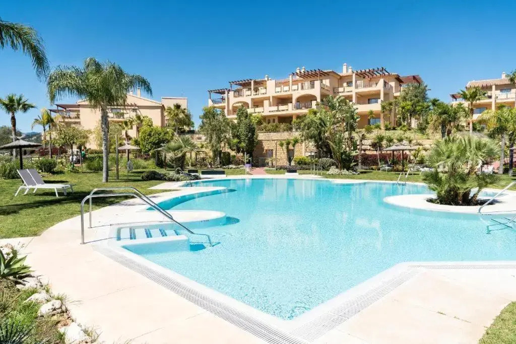 Luxury apartment in Benahavis with amazing views