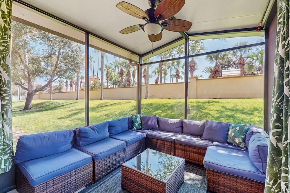 Spacious Dog-friendly 3bed/3 Bath Townhome With Screened in Lanai Near Disney