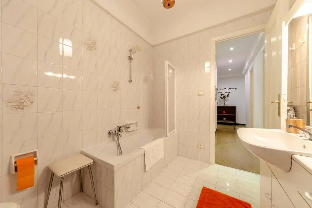 ALTIDO Family Apt for 6 located minutes from the Sea