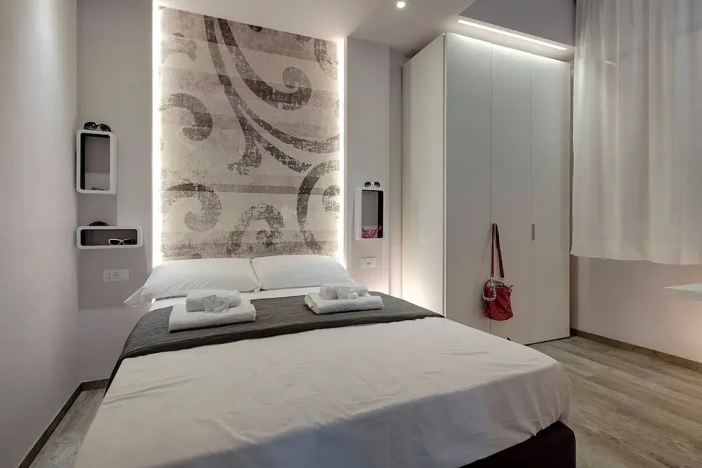 Dante & Virgilio Apartments by Mamo Florence