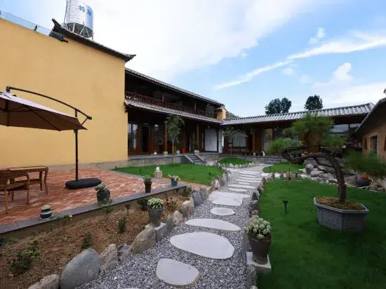 Yoshino Mountain House (Beilong Village Pioneer Bookstore)