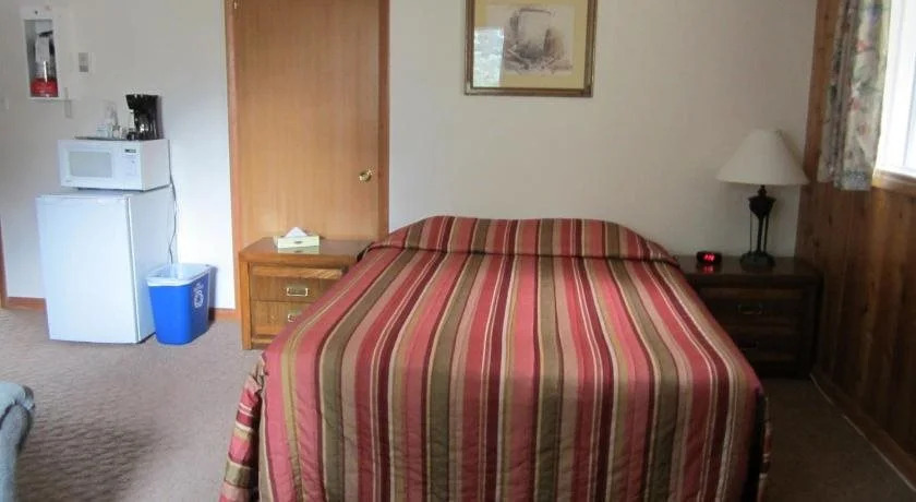 The Gateway Inn