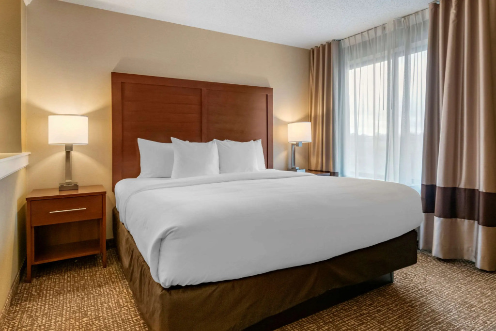 Comfort Inn PA Turnpike - 1-81