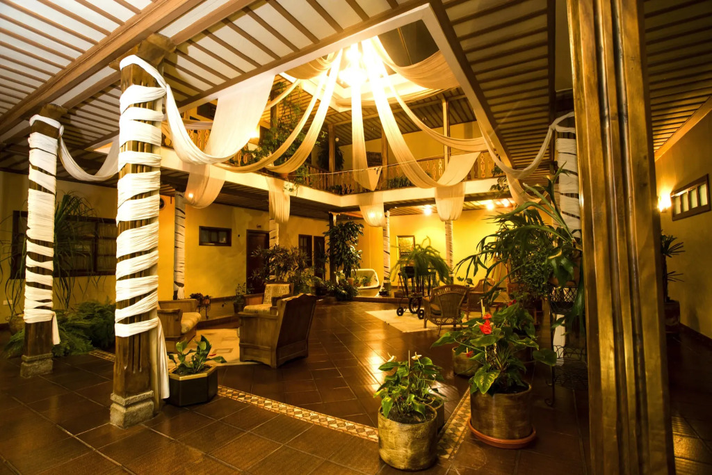 Hotel Carvallo