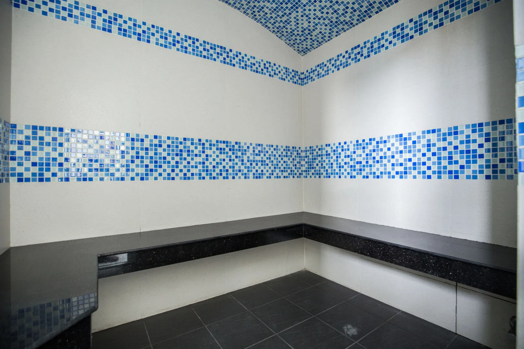 Orussey One Hotel & Apartment