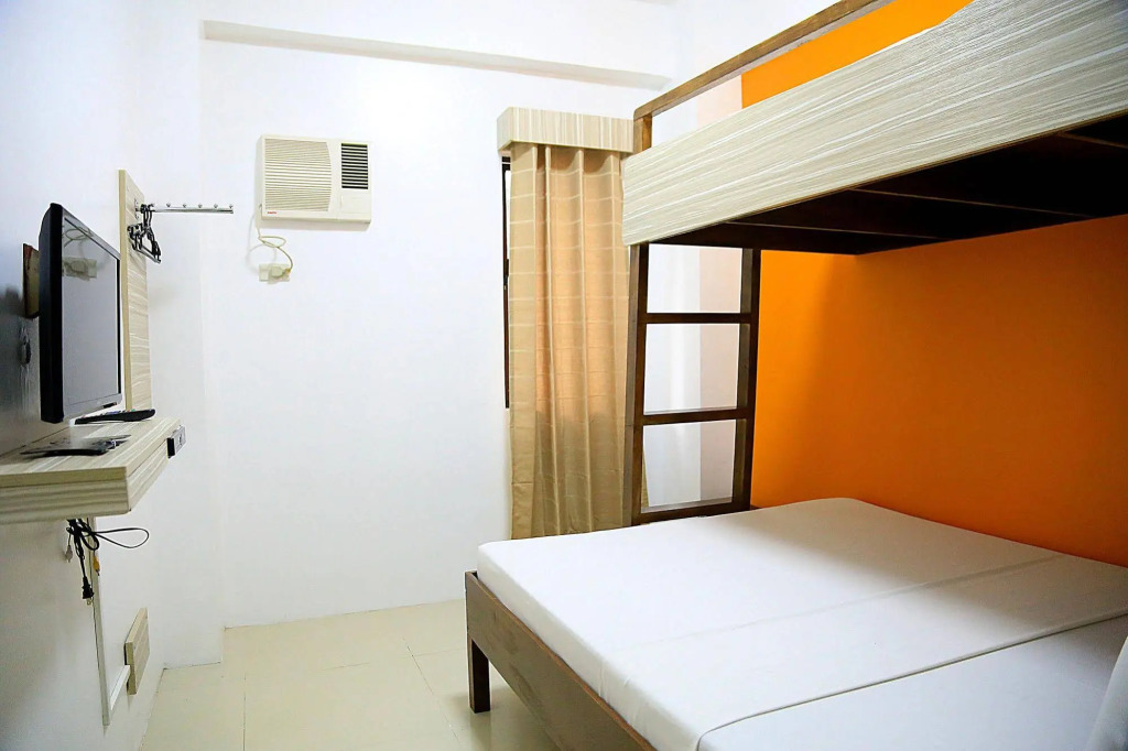 Travelbee Business Inn
