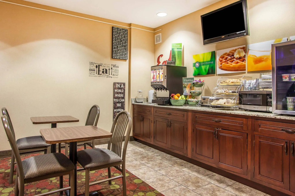 Comfort Inn & Suites Mason City - Clear Lake
