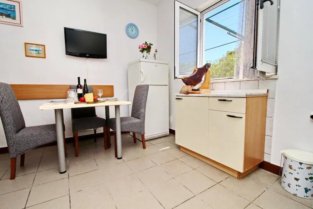 Apartments Neven