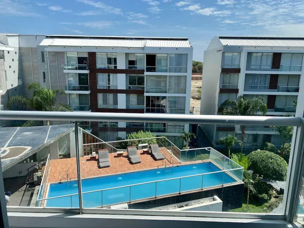 Apartment with Pool, Gym & A/C (507)