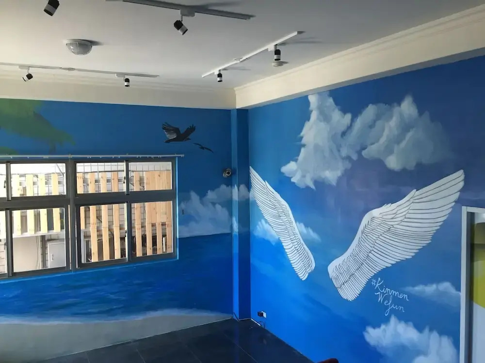 Breeze and Waves Hostel
