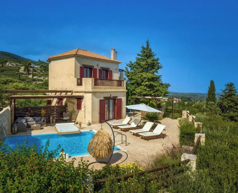 Amorosa Villas