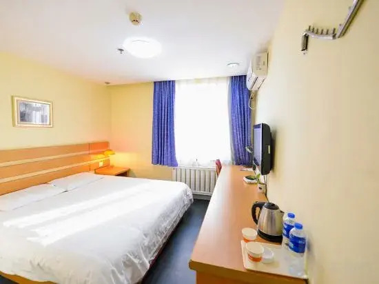 Home Inn (Dalian Shandong Road Songjiang Road Metro Station)