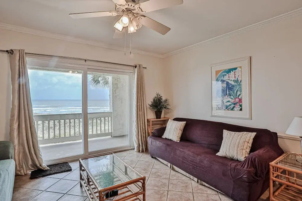Oceanfront Townhouse With Shared Pools, Ocean View, Wifi, W/d, and Central AC
