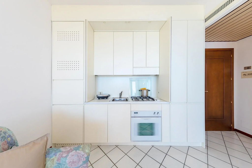 Ferrari 13 Apartment by Wonderful Italy