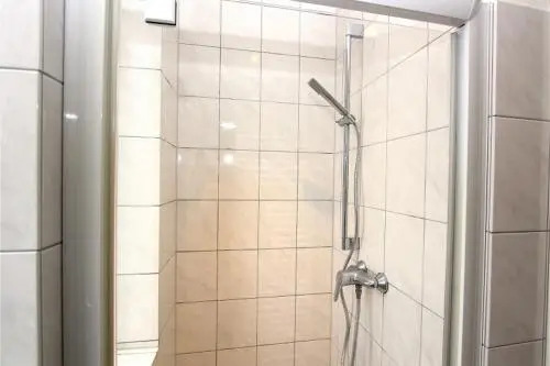 5907 Private Room