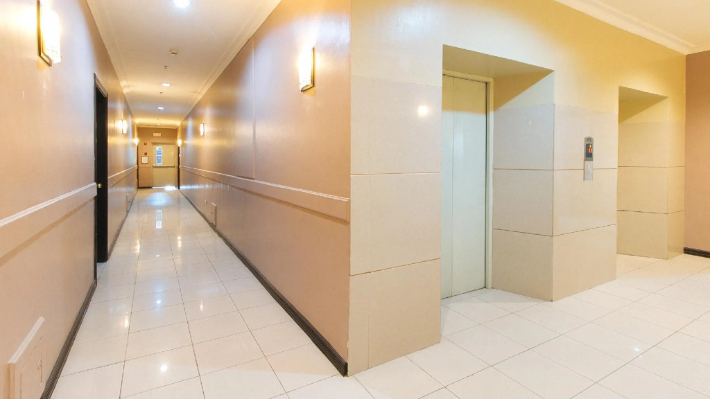 RedDoorz Plus @ Project 6 Quezon City