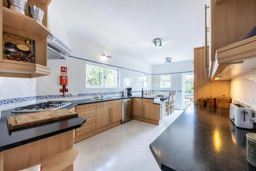CoolHouses Algarve Lagos, 4 bed single-story House, pool and amazing panoramic views, Casa Fernanda