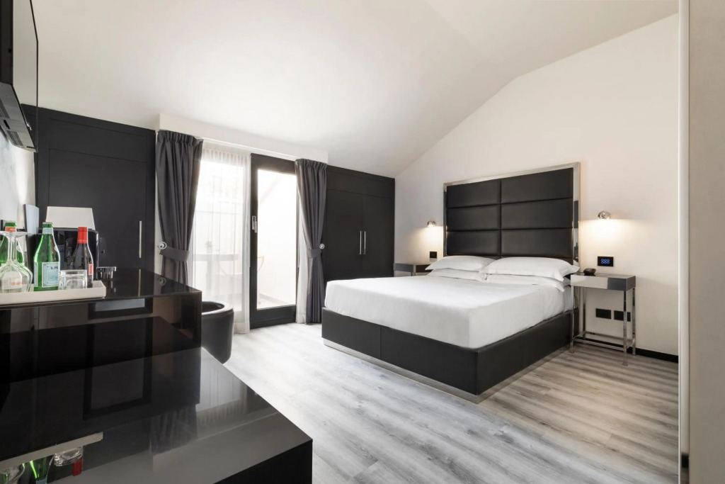 LHP Hotel Napoleon