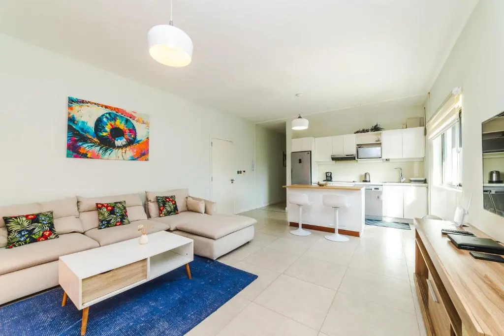 Beachcove Apt 9 in Pereybere