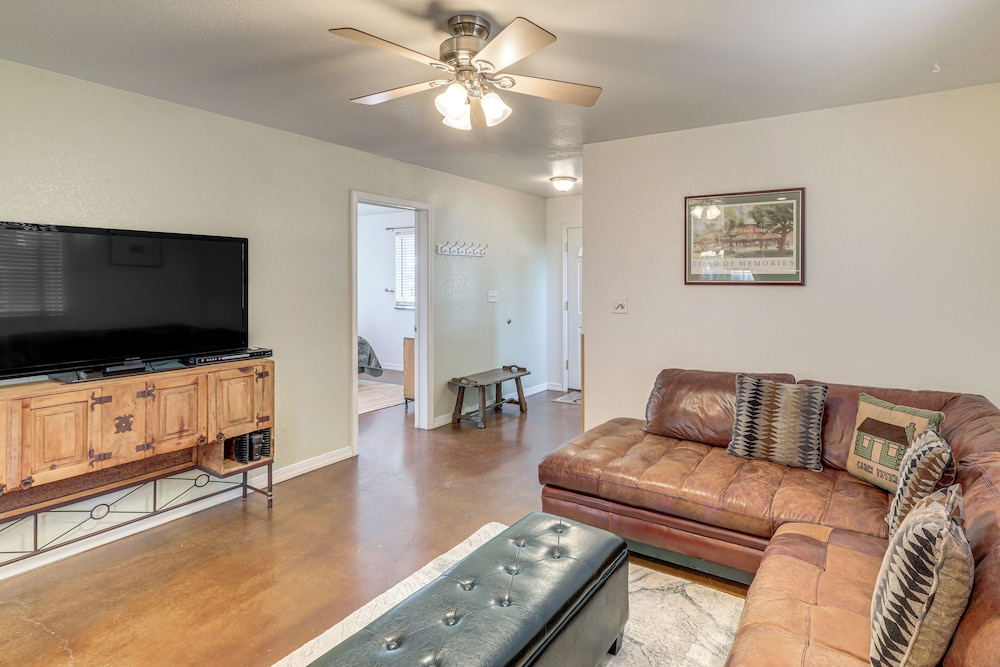 Explore the Coconino Forest! Flagstaff Cottage