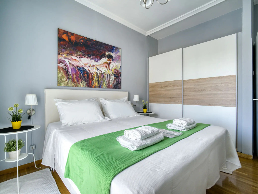 Snug apartment in Αθήνα with veranda