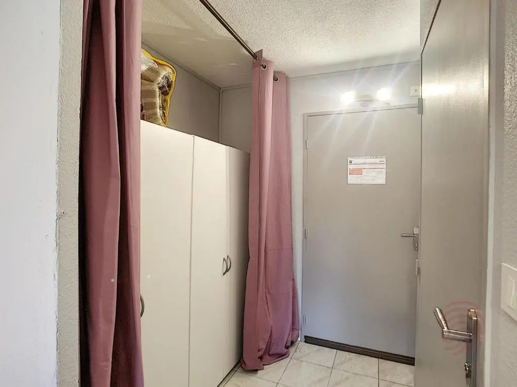 Appartement Lamalou-les-Bains, 1 pièce, 2 personnes - FR-1-451-105